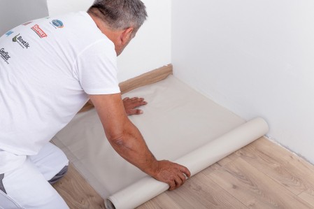Pose bâche de protection chantier intérieur, pose de polyane, ZOLPAN